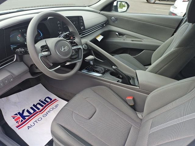 2024 Hyundai ELANTRA — detail view